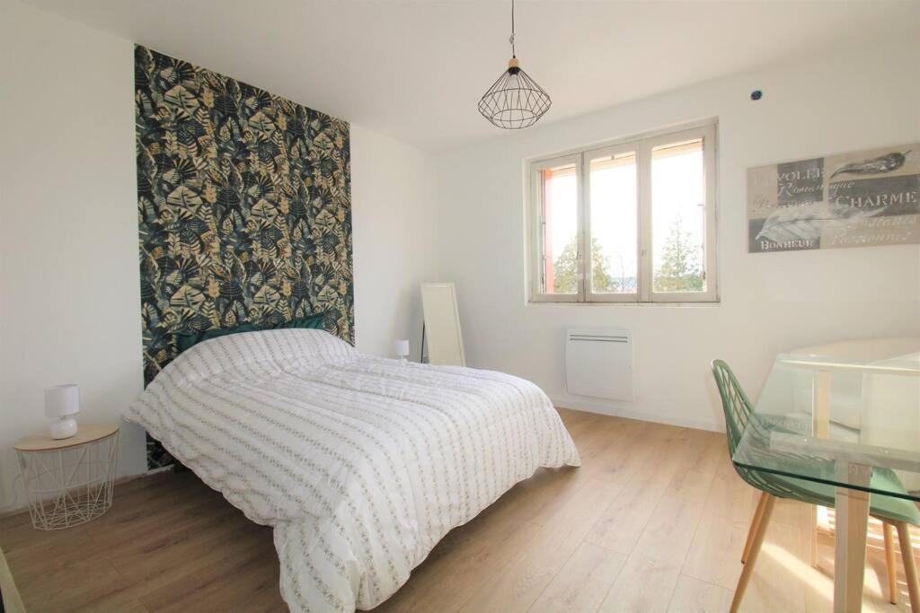 Joli Appartement Au Calme Lay-Saint-Christophe Exterior foto